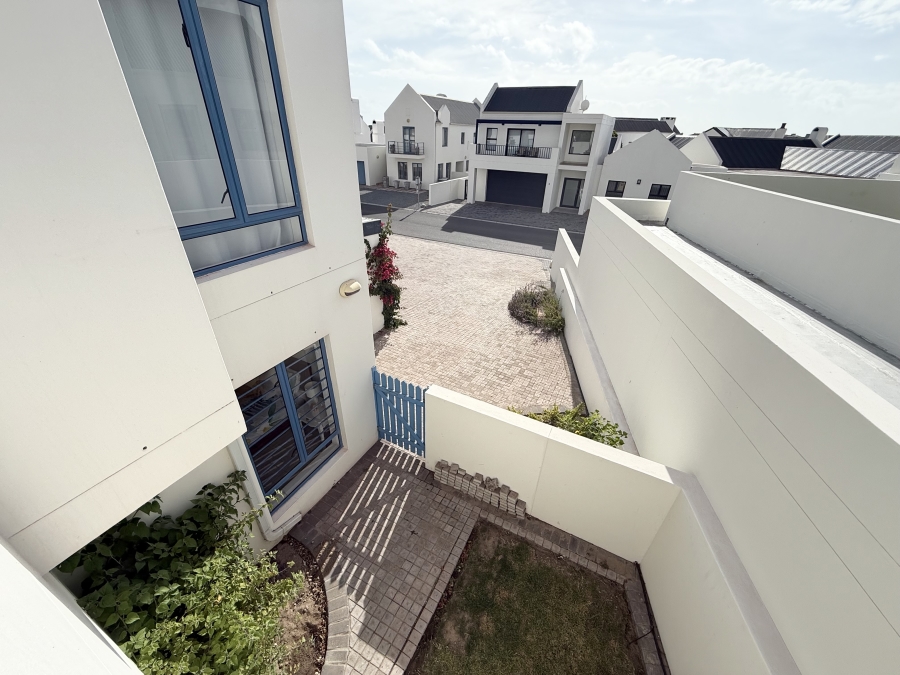 3 Bedroom Property for Sale in Blue Lagoon Western Cape